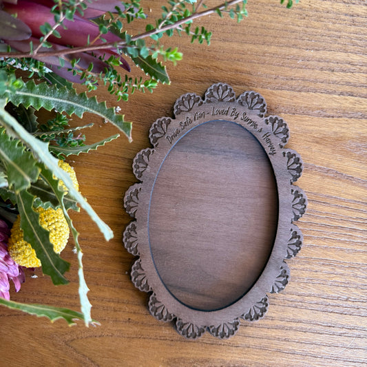 Car Photo Hanger - Lace Oval