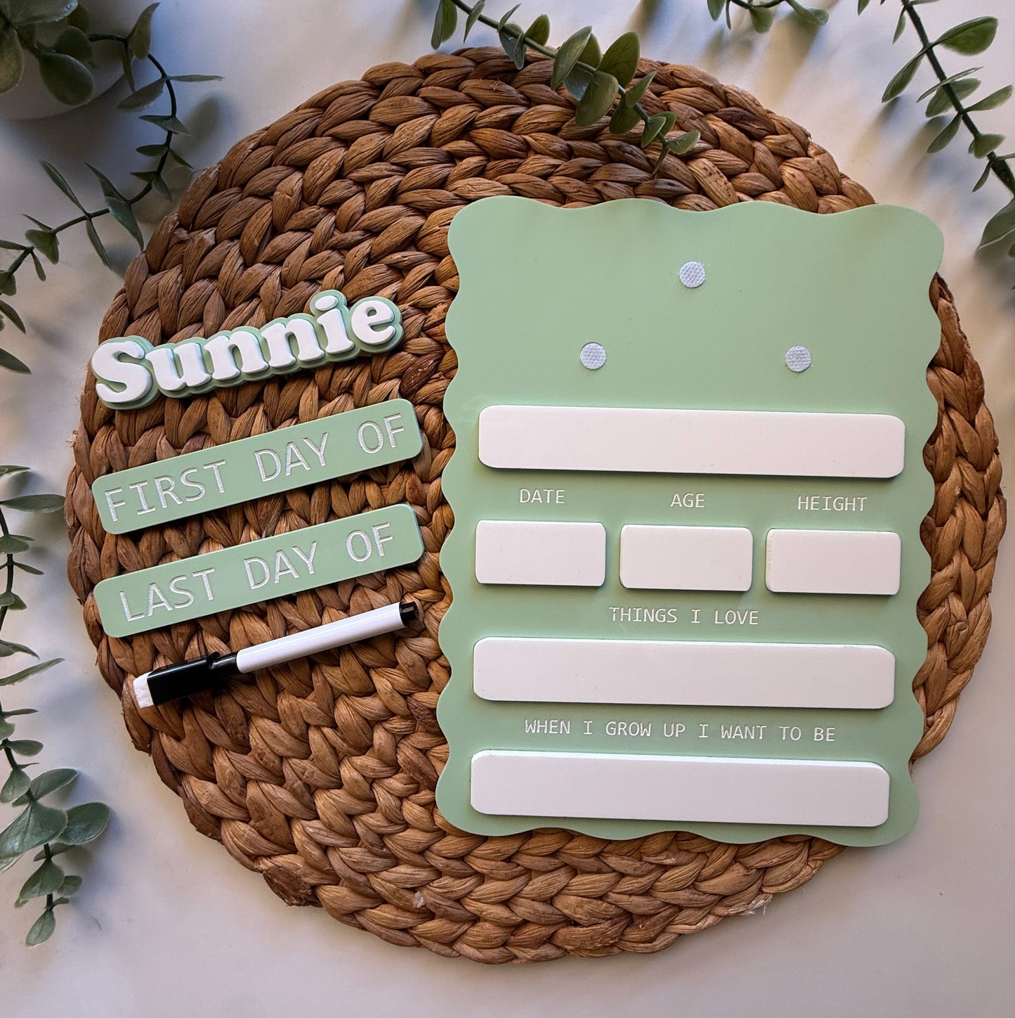 First Day / Last Day of Board - Acrylic Base